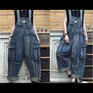 Super chic, oversized jumper. One size fits most. 0-12